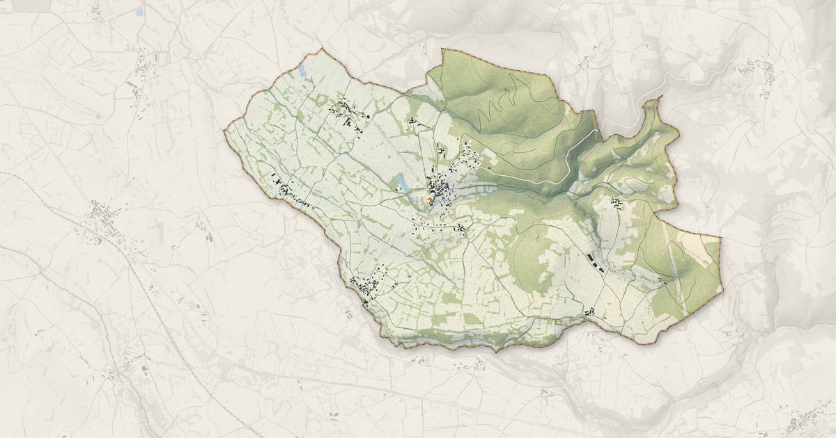 Portrait cartographique de Chavaniac-Lafayette : relief, eau, forêts, bâti et voies, calculés à partir des données de l'IGN