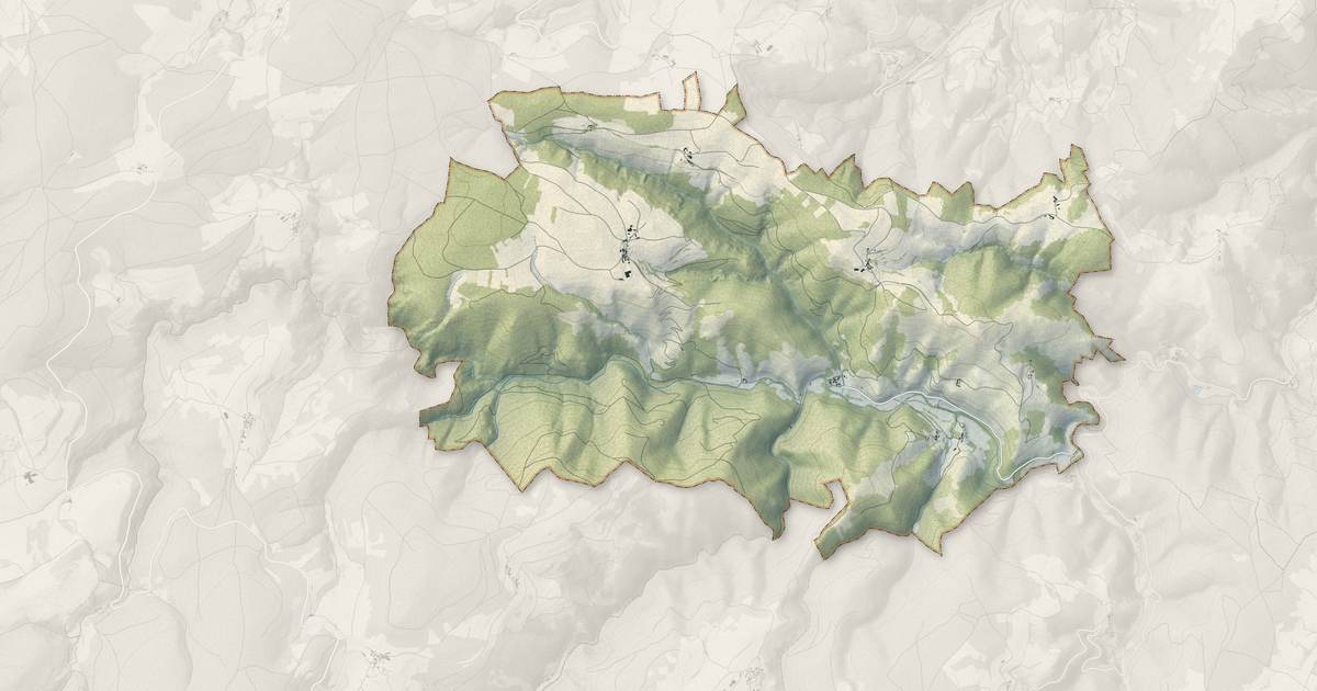 Portrait cartographique de Desges : relief, eau, forêts, bâti et voies, calculés à partir des données de l'IGN