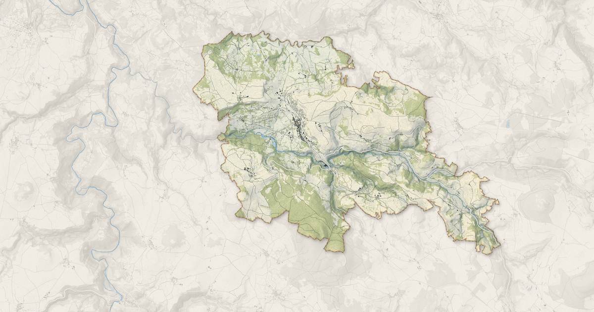 Portrait cartographique de Le Monastier-sur-Gazeille : relief, eau, forêts, bâti et voies, calculés à partir des données de l'IGN