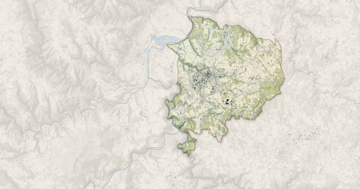 Portrait cartographique de Monistrol-sur-Loire : relief, eau, forêts, bâti et voies, calculés à partir des données de l'IGN