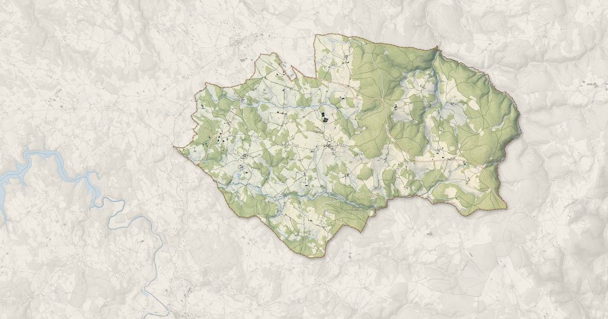 Portrait cartographique de Montregard : relief, eau, forêts, bâti et voies, calculés à partir des données de l'IGN