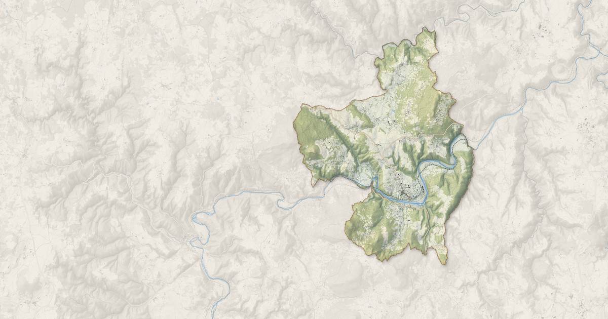 Portrait cartographique de Retournac : relief, eau, forêts, bâti et voies, calculés à partir des données de l'IGN