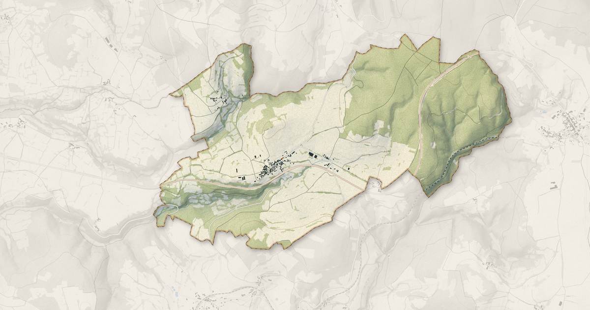 Portrait cartographique de Sainte-Eugénie-de-Villeneuve : relief, eau, forêts, bâti et voies, calculés à partir des données de l'IGN