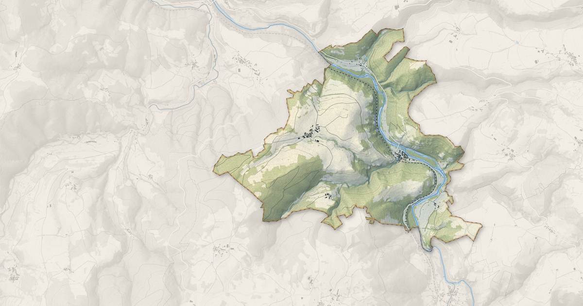 Portrait cartographique de Saint-Julien-des-Chazes : relief, eau, forêts, bâti et voies, calculés à partir des données de l'IGN