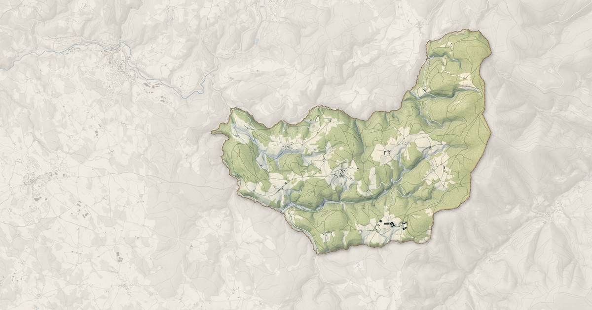 Portrait cartographique de Saint-Julien-Molhesabate : relief, eau, forêts, bâti et voies, calculés à partir des données de l'IGN