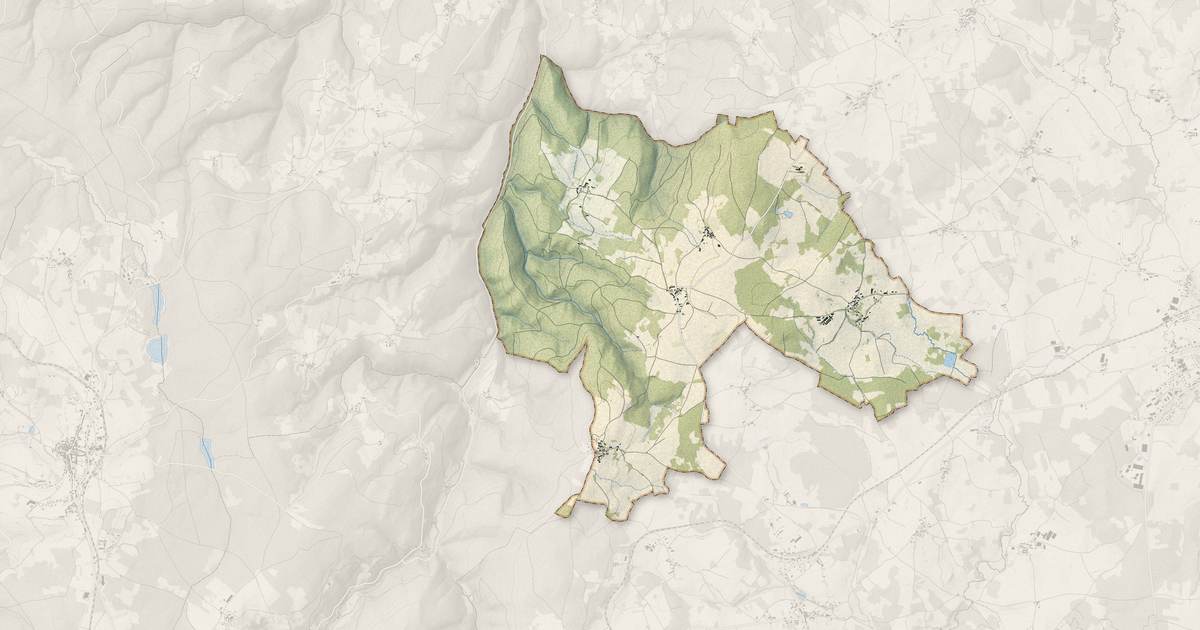 Portrait cartographique de Saint-Victor-sur-Arlanc : relief, eau, forêts, bâti et voies, calculés à partir des données de l'IGN