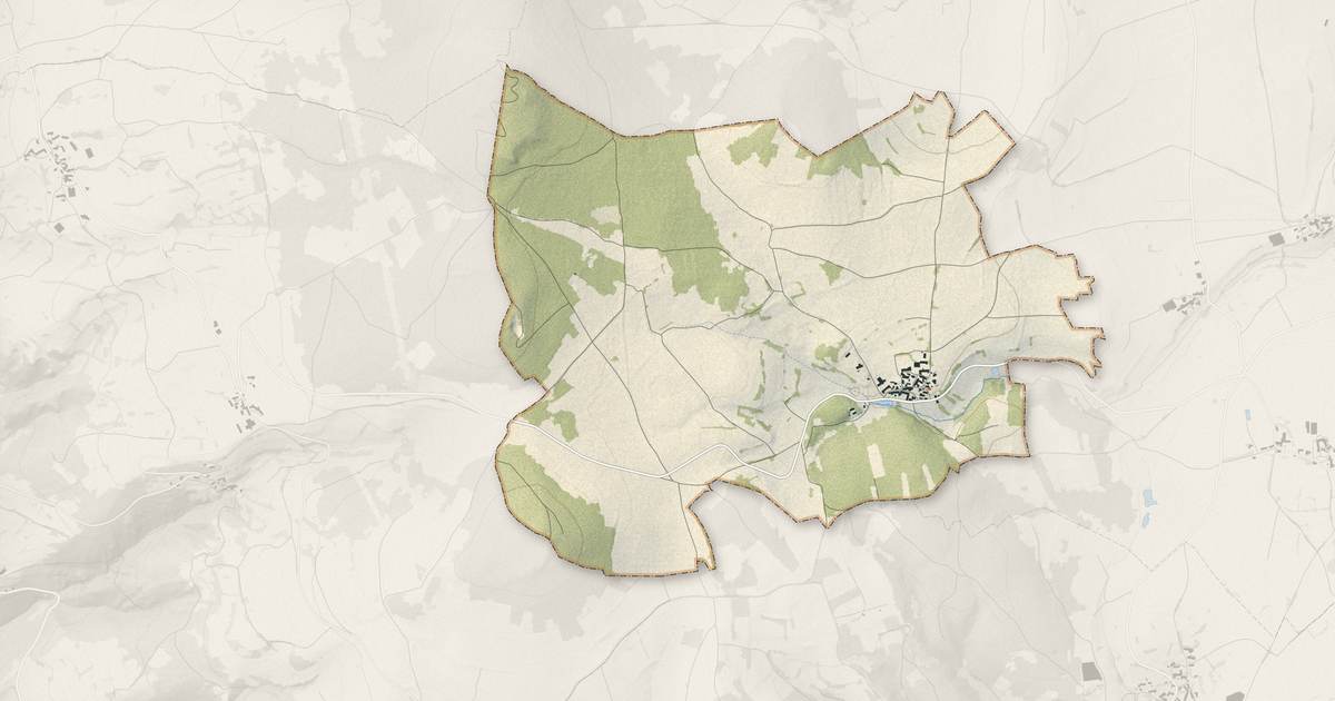 Portrait cartographique de Le Vernet : relief, eau, forêts, bâti et voies, calculés à partir des données de l'IGN