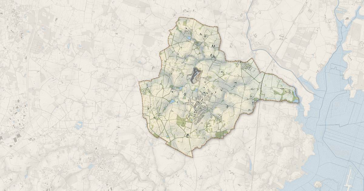 Portrait cartographique de Casson : relief, eau, forêts, bâti et voies, calculés à partir des données de l'IGN