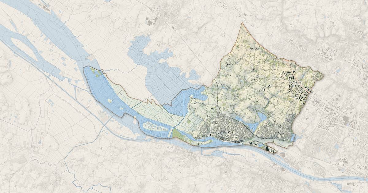 Portrait cartographique de Couëron : relief, eau, forêts, bâti et voies, calculés à partir des données de l'IGN