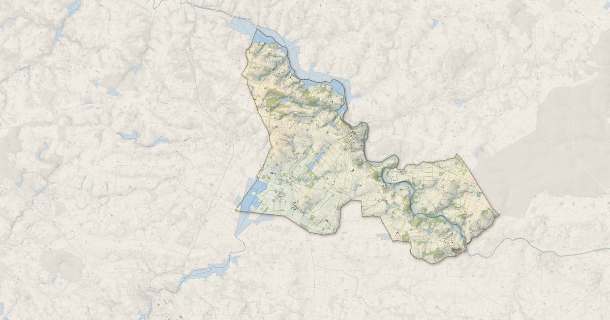 Portrait cartographique de Guenrouet : relief, eau, forêts, bâti et voies, calculés à partir des données de l'IGN