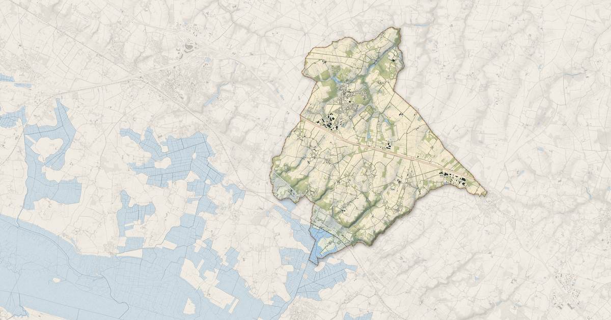 Portrait cartographique de Malville : relief, eau, forêts, bâti et voies, calculés à partir des données de l'IGN