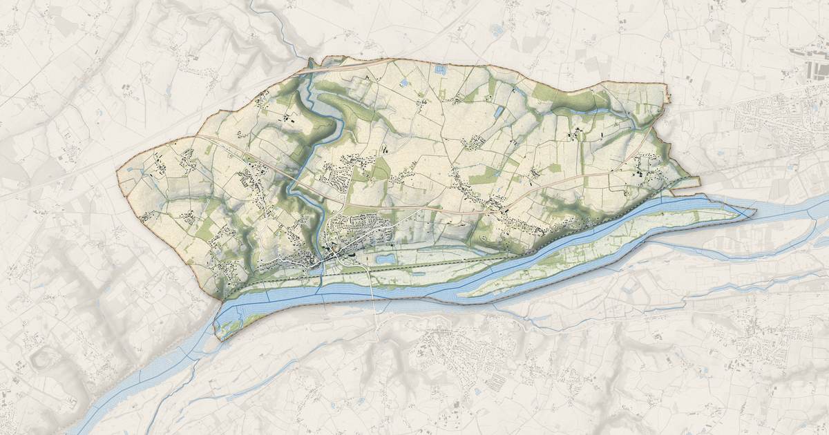 Portrait cartographique de Oudon : relief, eau, forêts, bâti et voies, calculés à partir des données de l'IGN