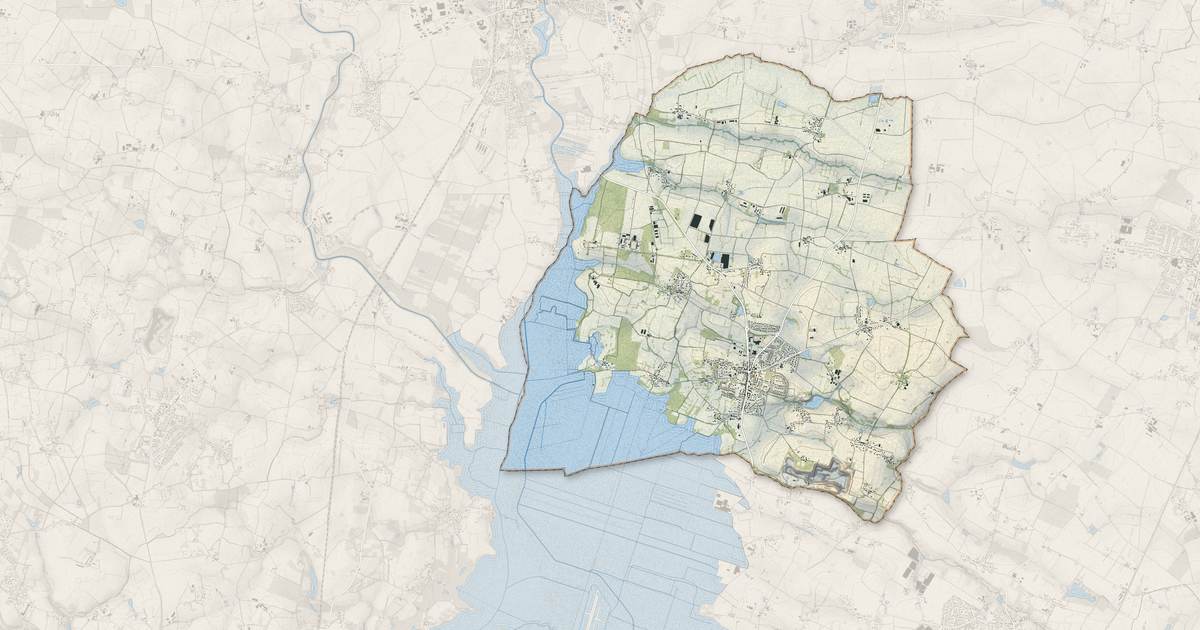 Portrait cartographique de Petit-Mars : relief, eau, forêts, bâti et voies, calculés à partir des données de l'IGN