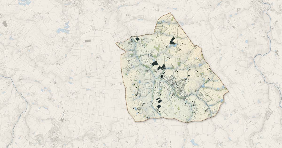 Portrait cartographique de La Planche : relief, eau, forêts, bâti et voies, calculés à partir des données de l'IGN