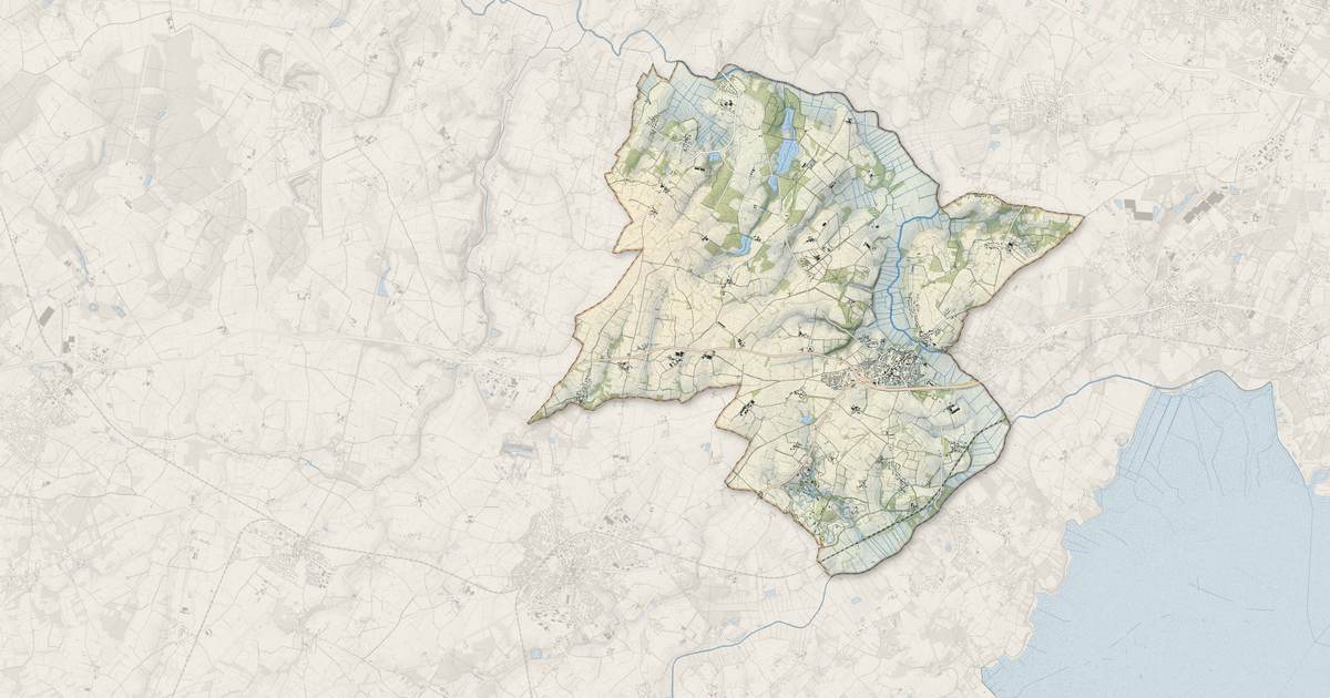 Portrait cartographique de Port-Saint-Père : relief, eau, forêts, bâti et voies, calculés à partir des données de l'IGN