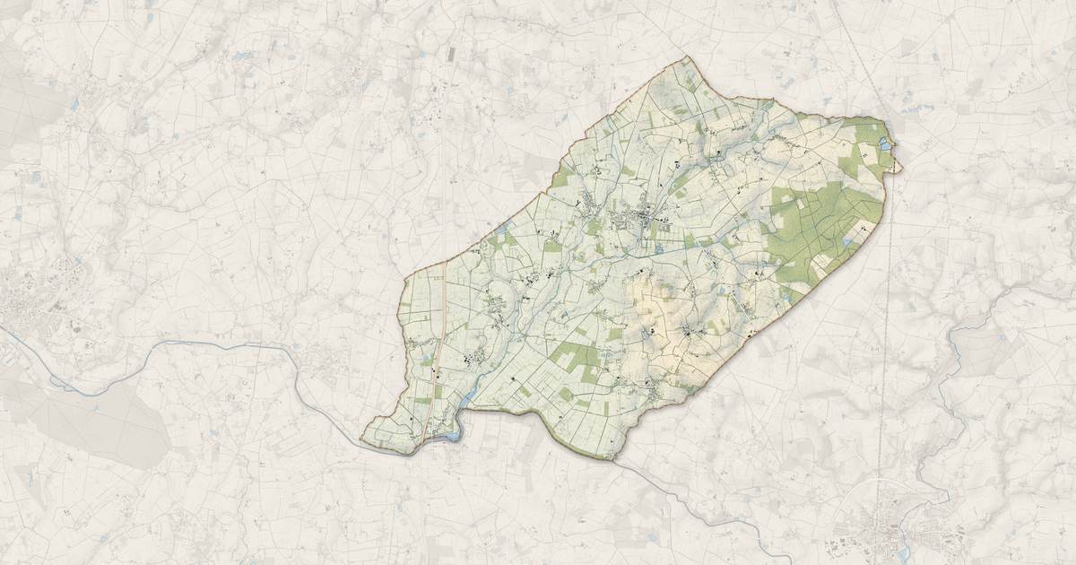 Portrait cartographique de Saffré : relief, eau, forêts, bâti et voies, calculés à partir des données de l'IGN