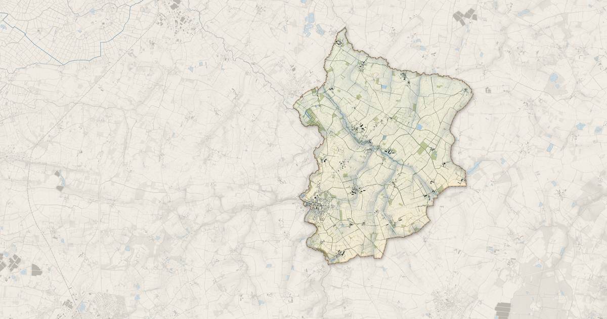 Portrait cartographique de Saint-Étienne-de-Mer-Morte : relief, eau, forêts, bâti et voies, calculés à partir des données de l'IGN