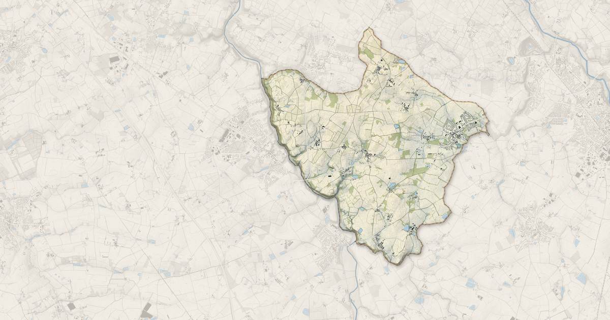 Portrait cartographique de Saint-Lumine-de-Clisson : relief, eau, forêts, bâti et voies, calculés à partir des données de l'IGN