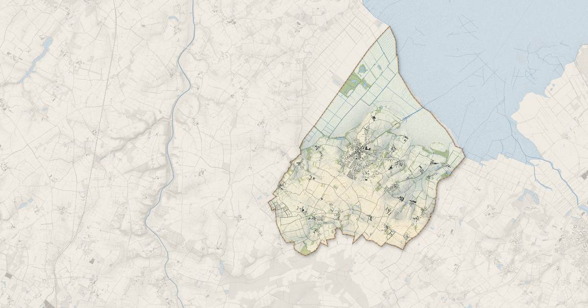 Portrait cartographique de Saint-Lumine-de-Coutais : relief, eau, forêts, bâti et voies, calculés à partir des données de l'IGN