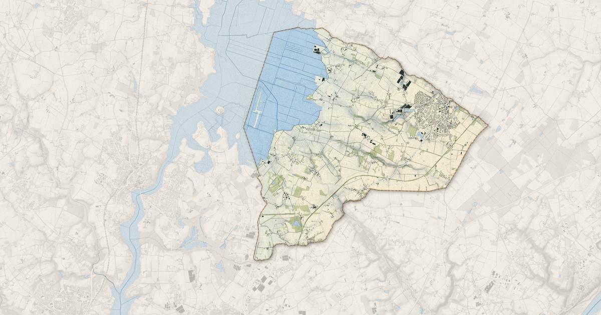 Portrait cartographique de Saint-Mars-du-Désert : relief, eau, forêts, bâti et voies, calculés à partir des données de l'IGN