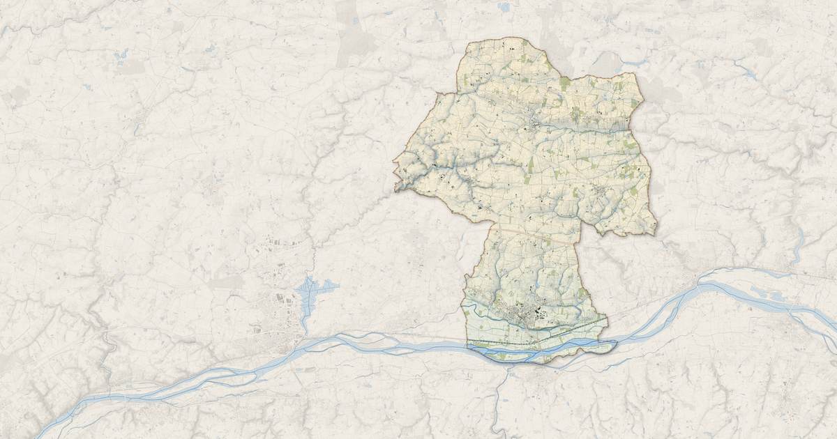 Portrait cartographique de Loireauxence : relief, eau, forêts, bâti et voies, calculés à partir des données de l'IGN