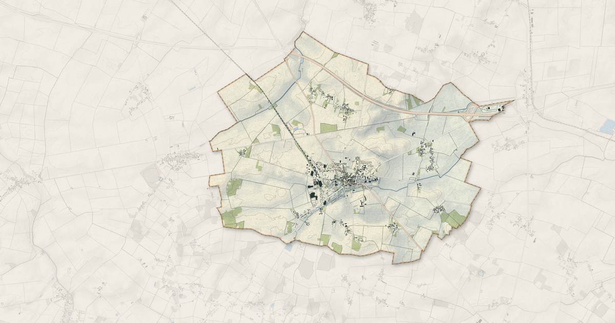 Portrait cartographique de Beaune-la-Rolande : relief, eau, forêts, bâti et voies, calculés à partir des données de l'IGN