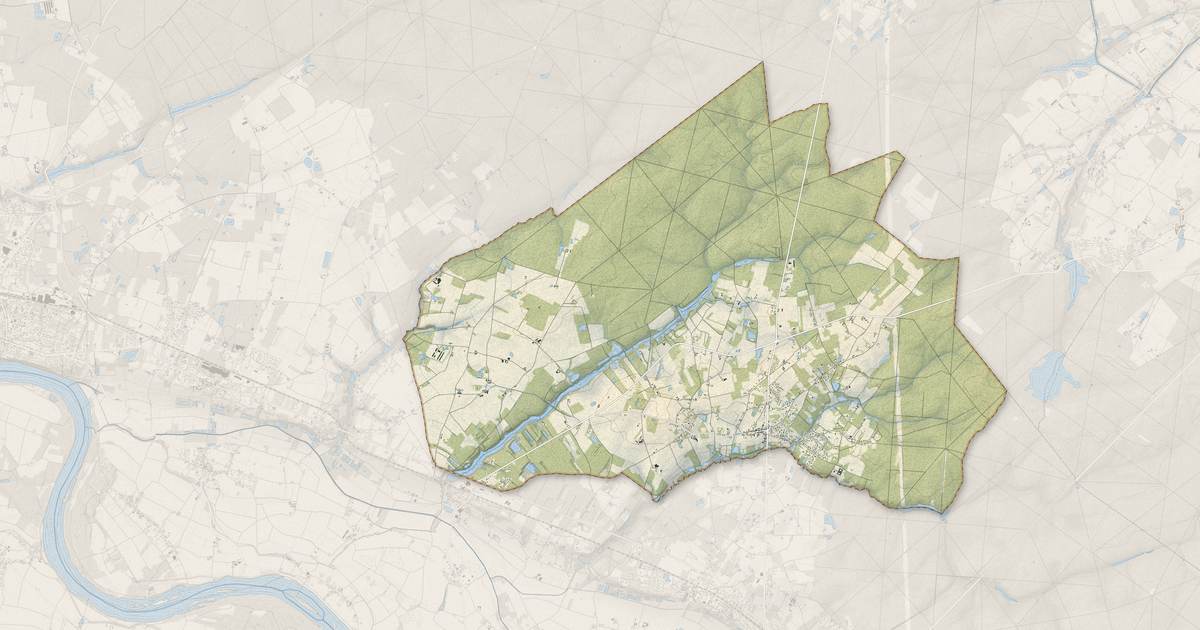 Portrait cartographique de Bouzy-la-Forêt : relief, eau, forêts, bâti et voies, calculés à partir des données de l'IGN