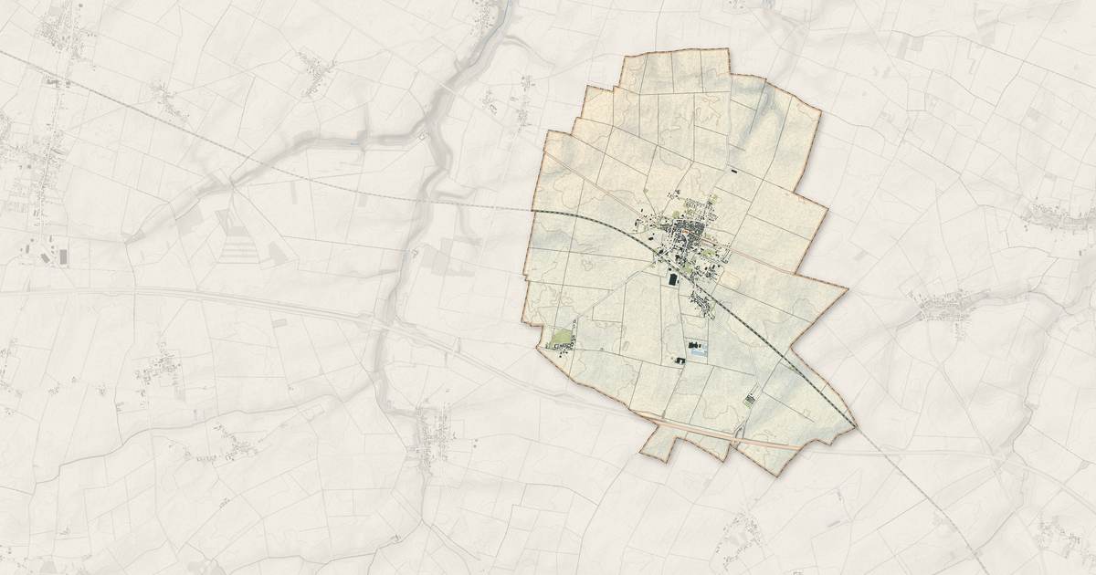 Portrait cartographique de Boynes : relief, eau, forêts, bâti et voies, calculés à partir des données de l'IGN