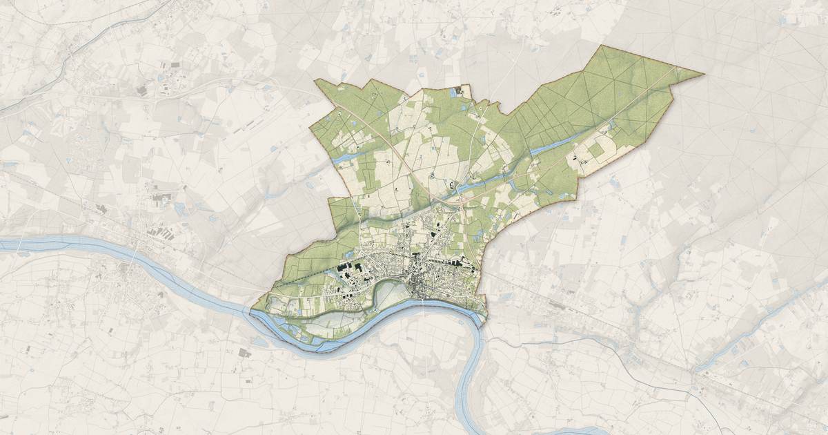 Portrait cartographique de Châteauneuf-sur-Loire : relief, eau, forêts, bâti et voies, calculés à partir des données de l'IGN