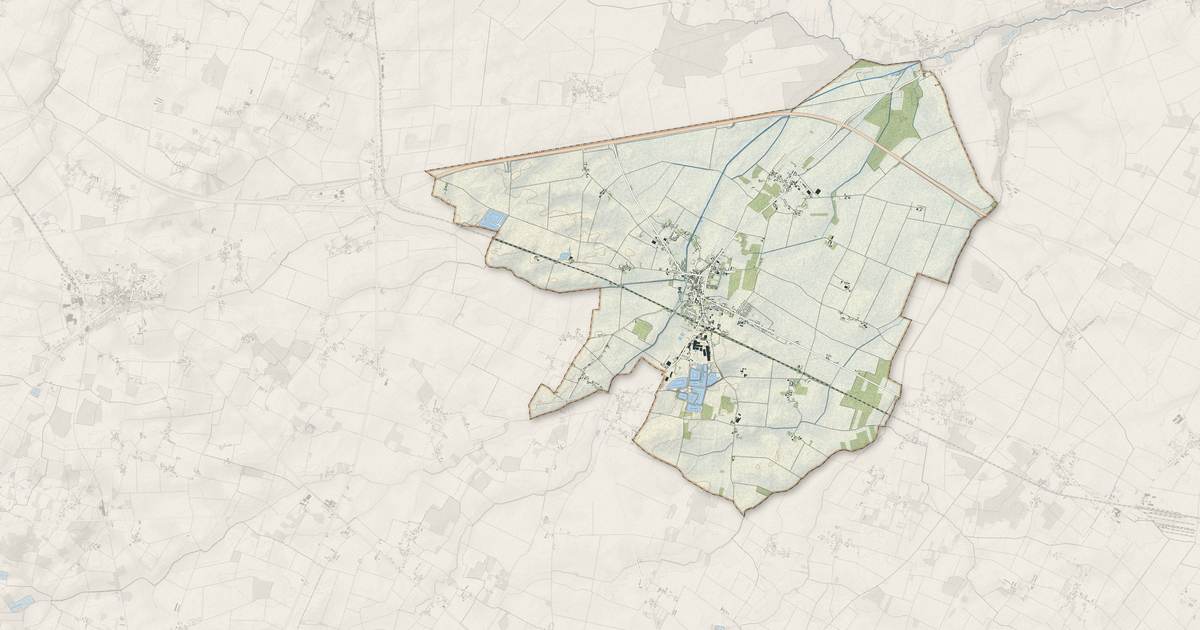 Portrait cartographique de Corbeilles : relief, eau, forêts, bâti et voies, calculés à partir des données de l'IGN