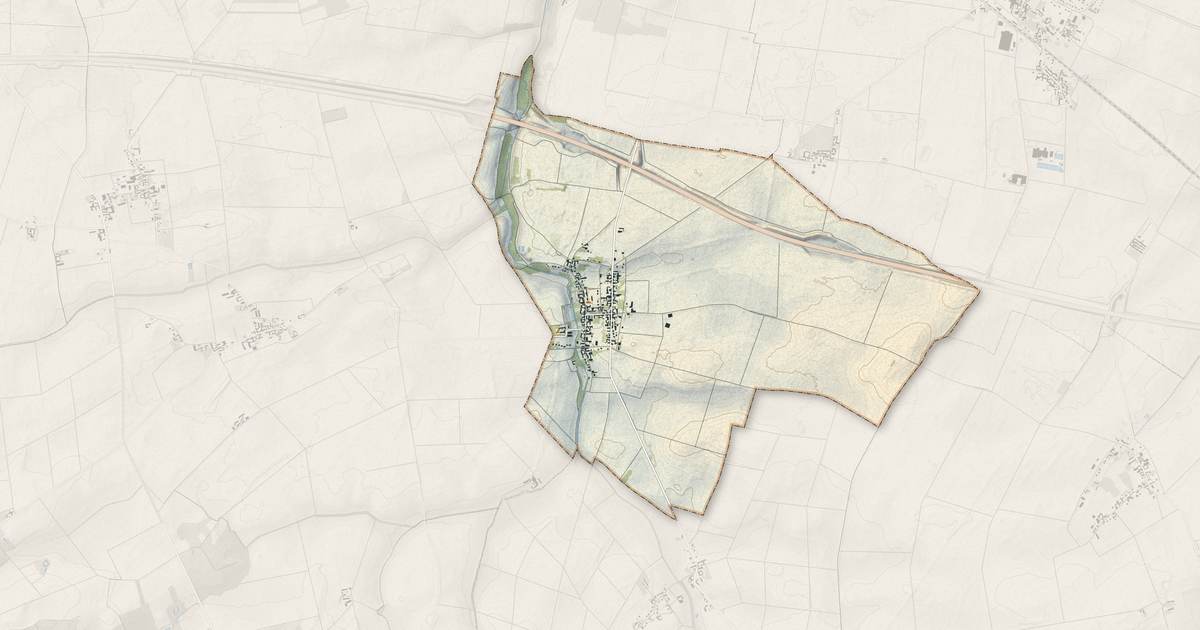 Portrait cartographique de Courcelles-le-Roi : relief, eau, forêts, bâti et voies, calculés à partir des données de l'IGN