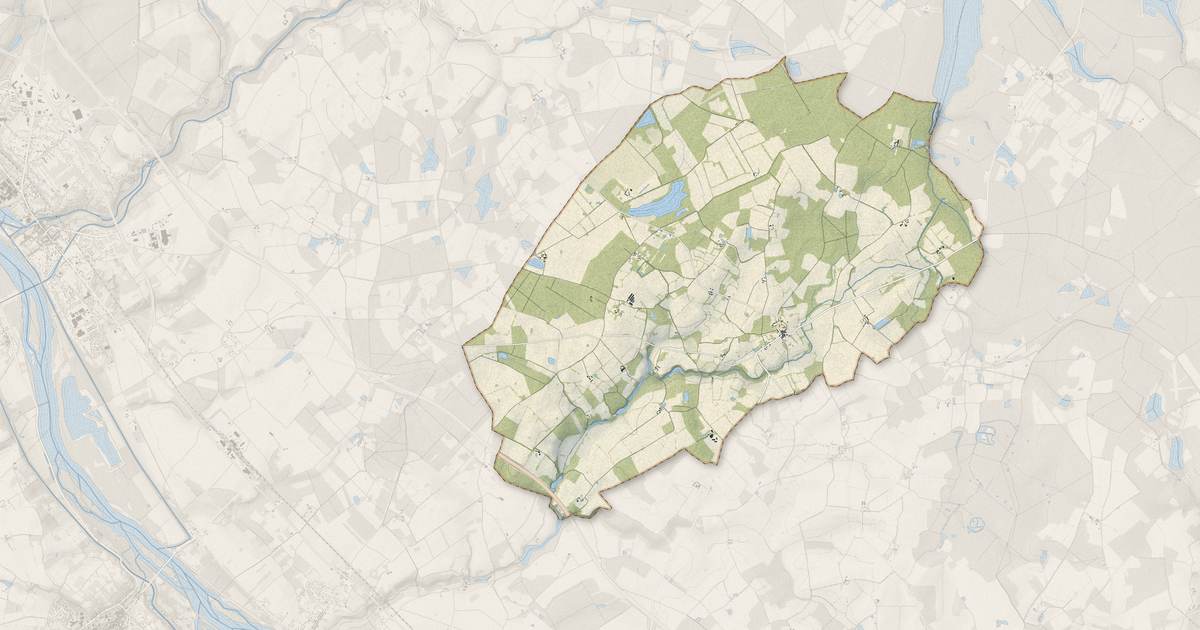 Portrait cartographique de Dammarie-en-Puisaye : relief, eau, forêts, bâti et voies, calculés à partir des données de l'IGN