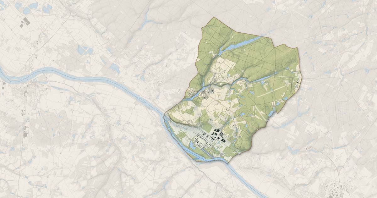 Portrait cartographique de Dampierre-en-Burly : relief, eau, forêts, bâti et voies, calculés à partir des données de l'IGN