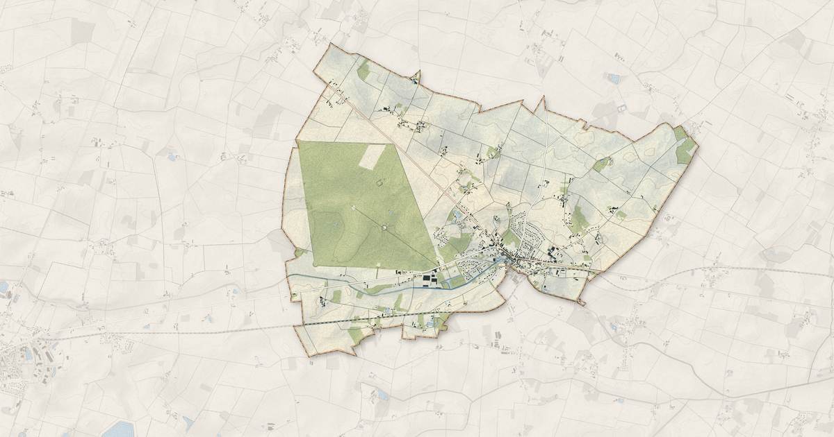 Portrait cartographique de Ladon : relief, eau, forêts, bâti et voies, calculés à partir des données de l'IGN