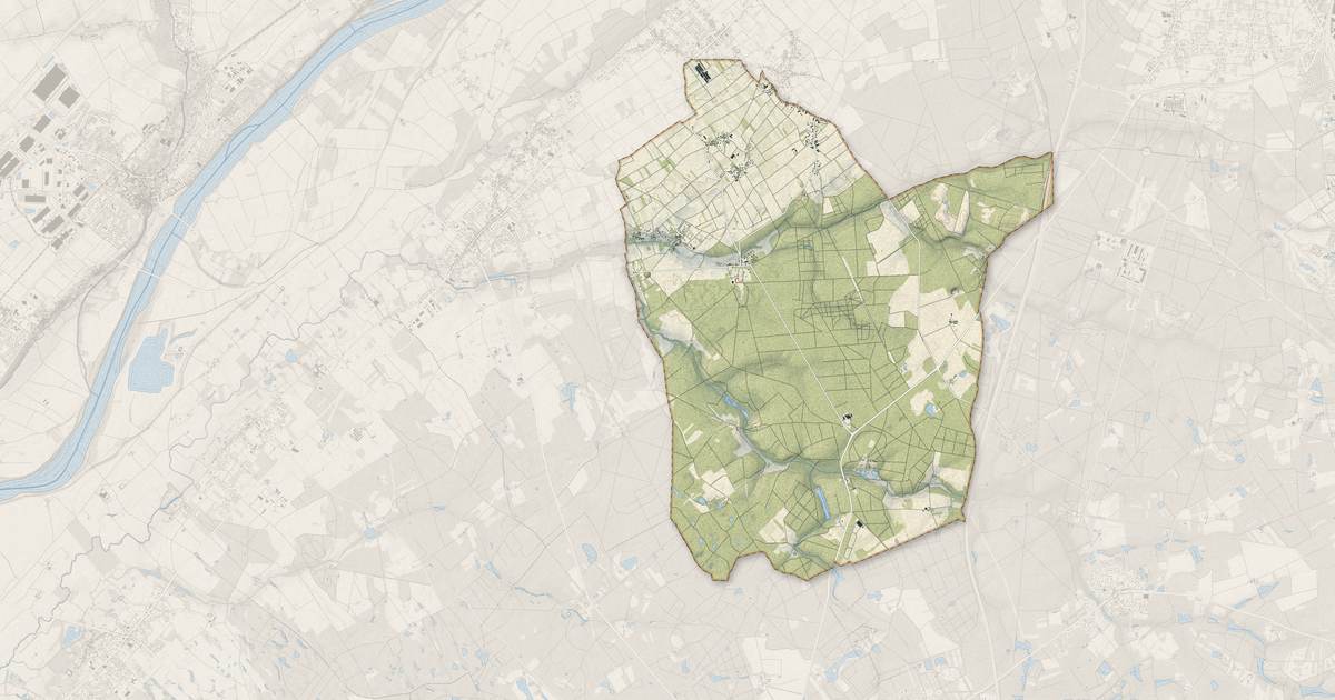 Portrait cartographique de Mézières-lez-Cléry : relief, eau, forêts, bâti et voies, calculés à partir des données de l'IGN