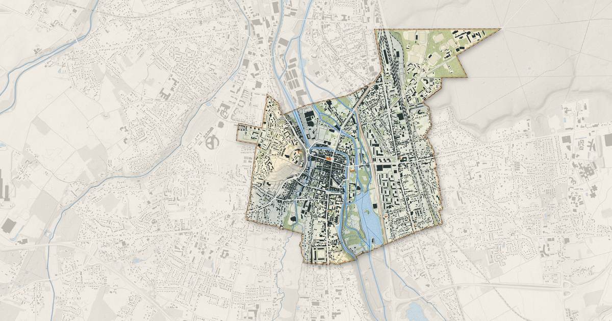Portrait cartographique de Montargis : relief, eau, forêts, bâti et voies, calculés à partir des données de l'IGN