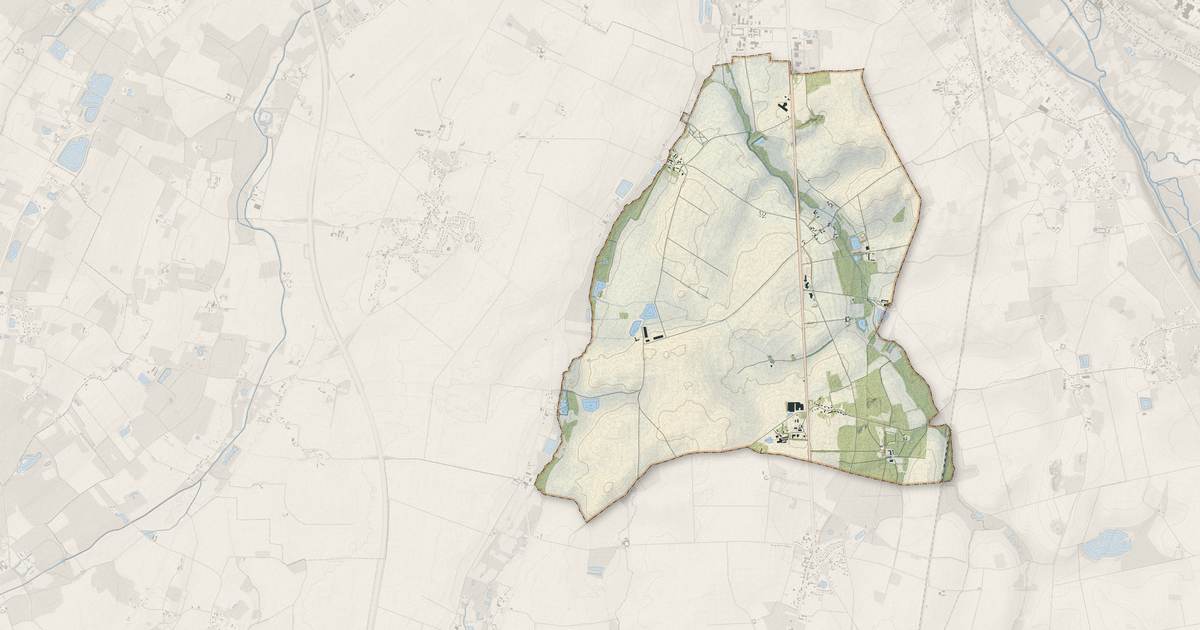 Portrait cartographique de Mormant-sur-Vernisson : relief, eau, forêts, bâti et voies, calculés à partir des données de l'IGN