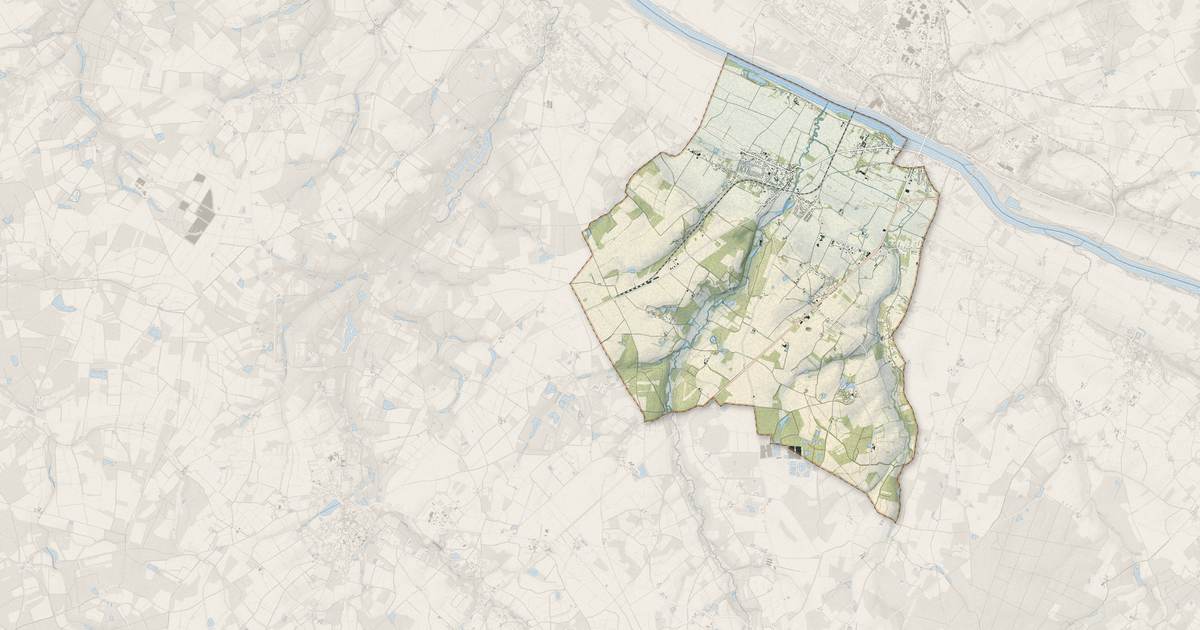 Portrait cartographique de Poilly-lez-Gien : relief, eau, forêts, bâti et voies, calculés à partir des données de l'IGN