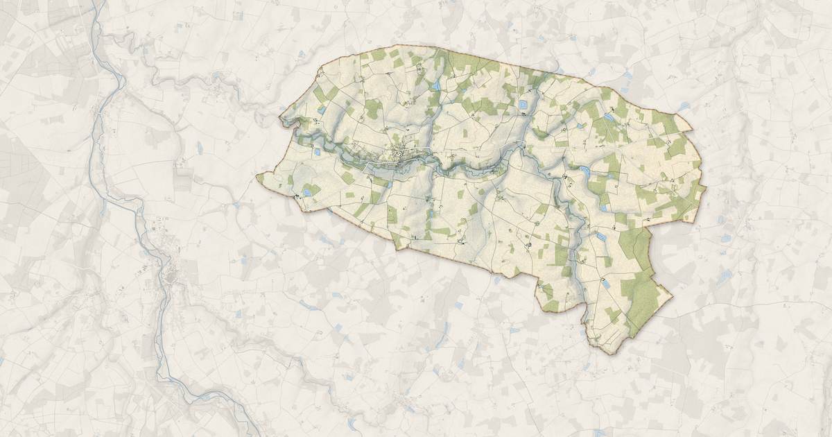 Portrait cartographique de Saint-Maurice-sur-Aveyron : relief, eau, forêts, bâti et voies, calculés à partir des données de l'IGN