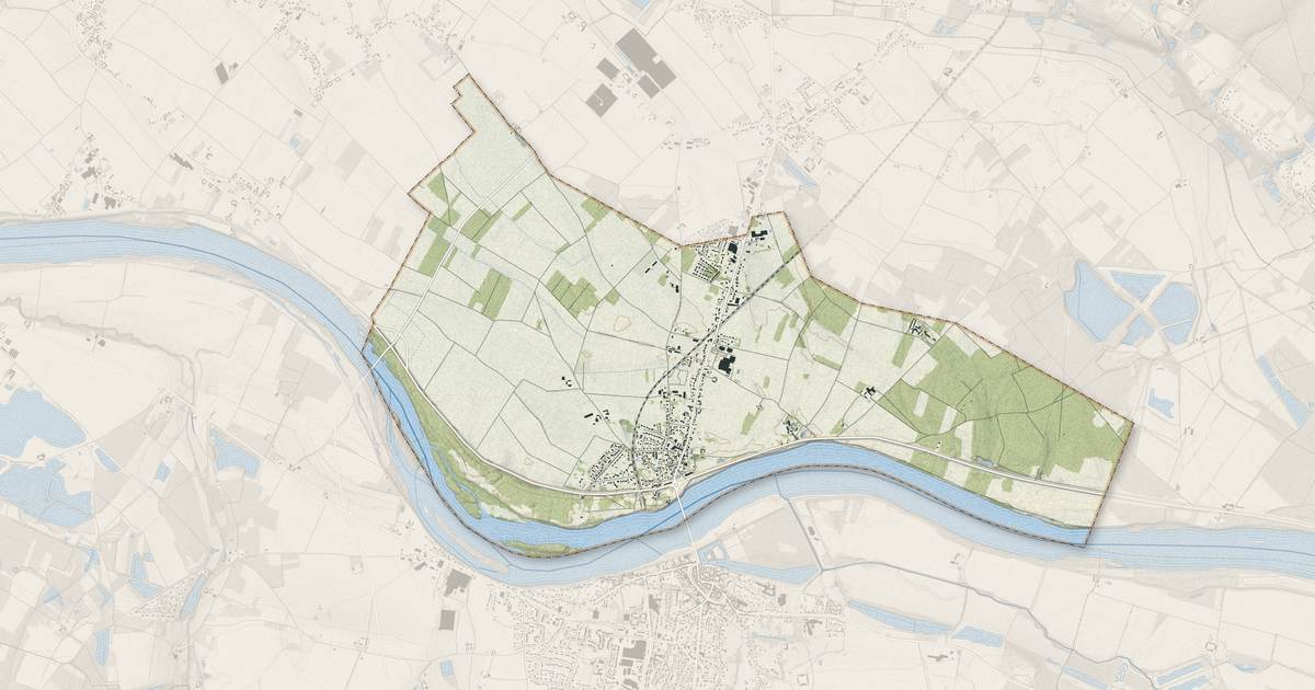 Portrait cartographique de Saint-Père-sur-Loire : relief, eau, forêts, bâti et voies, calculés à partir des données de l'IGN