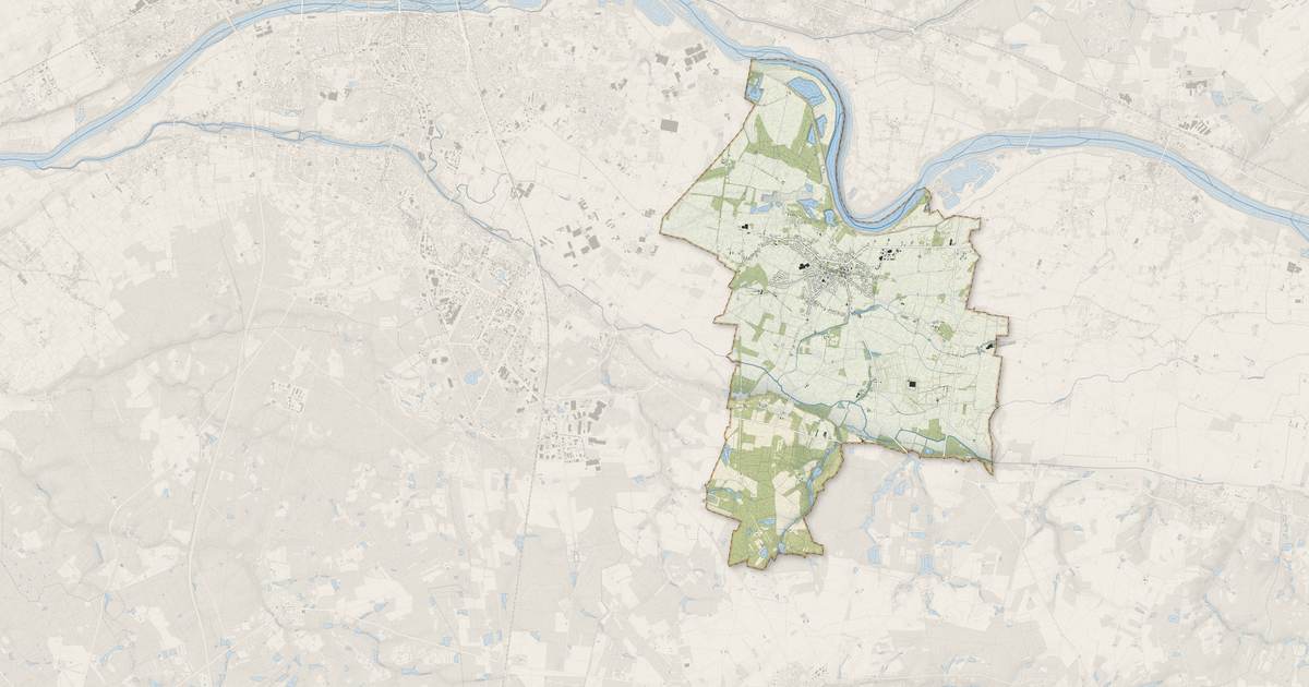 Portrait cartographique de Sandillon : relief, eau, forêts, bâti et voies, calculés à partir des données de l'IGN