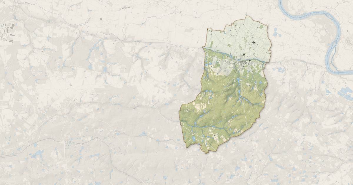 Portrait cartographique de Tigy : relief, eau, forêts, bâti et voies, calculés à partir des données de l'IGN