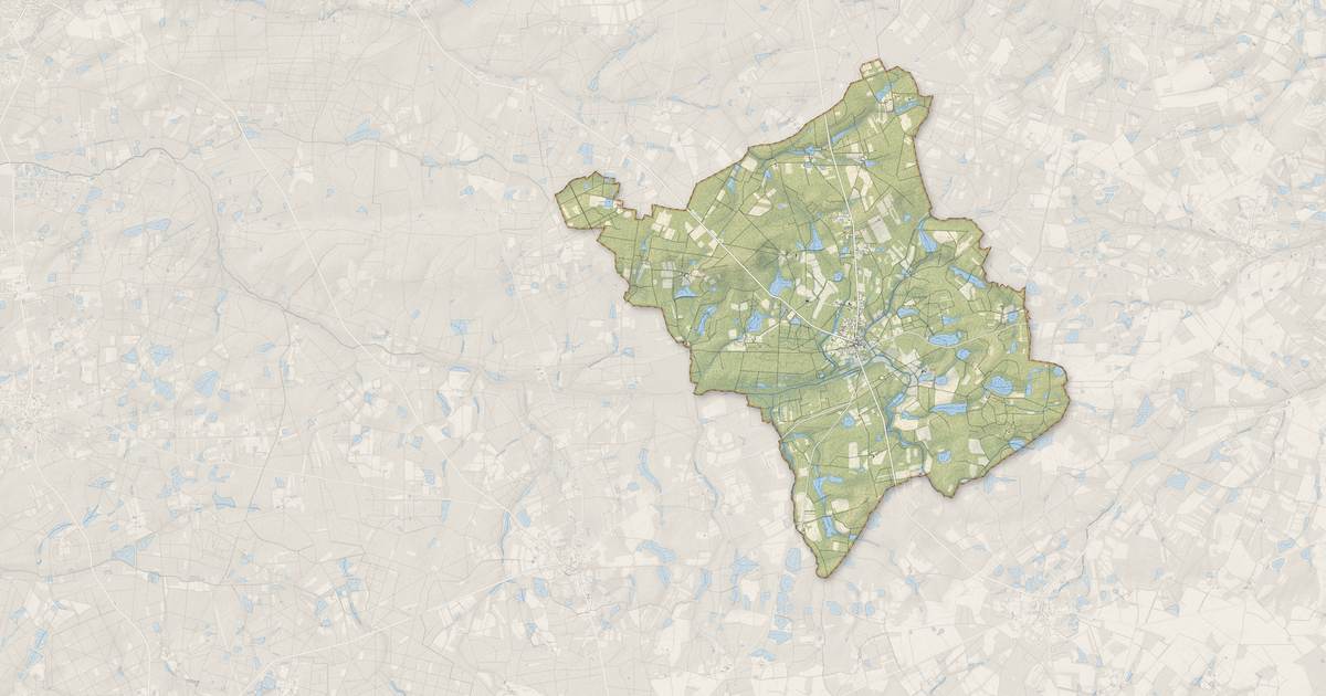 Portrait cartographique de Vannes-sur-Cosson : relief, eau, forêts, bâti et voies, calculés à partir des données de l'IGN
