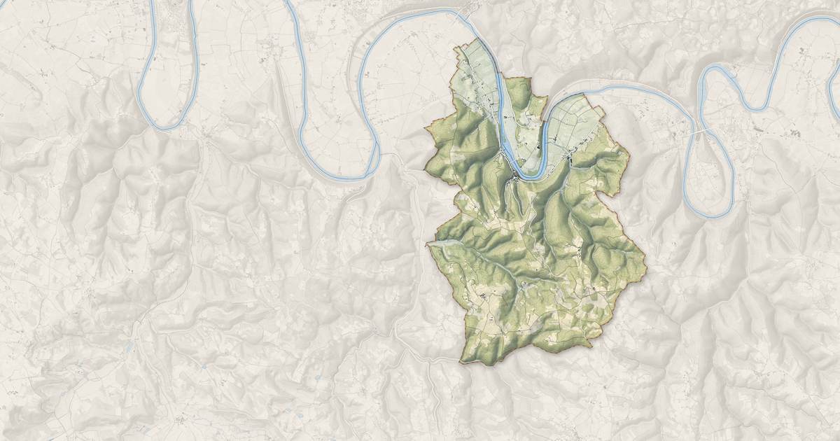 Portrait cartographique de Albas : relief, eau, forêts, bâti et voies, calculés à partir des données de l'IGN