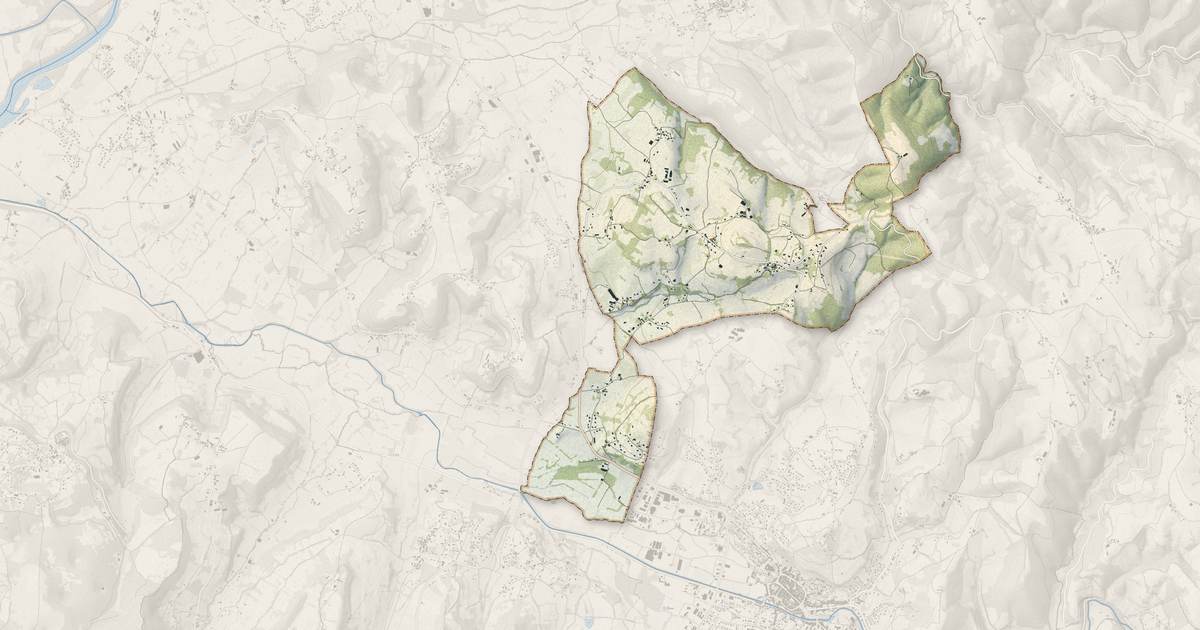 Portrait cartographique de Belmont-Bretenoux : relief, eau, forêts, bâti et voies, calculés à partir des données de l'IGN