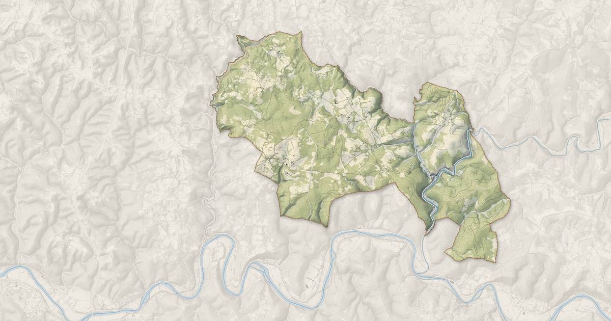 Portrait cartographique de Cabrerets : relief, eau, forêts, bâti et voies, calculés à partir des données de l'IGN