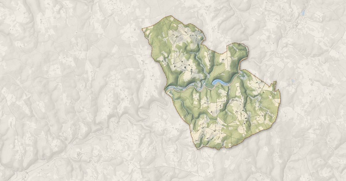Portrait cartographique de Cassagnes : relief, eau, forêts, bâti et voies, calculés à partir des données de l'IGN