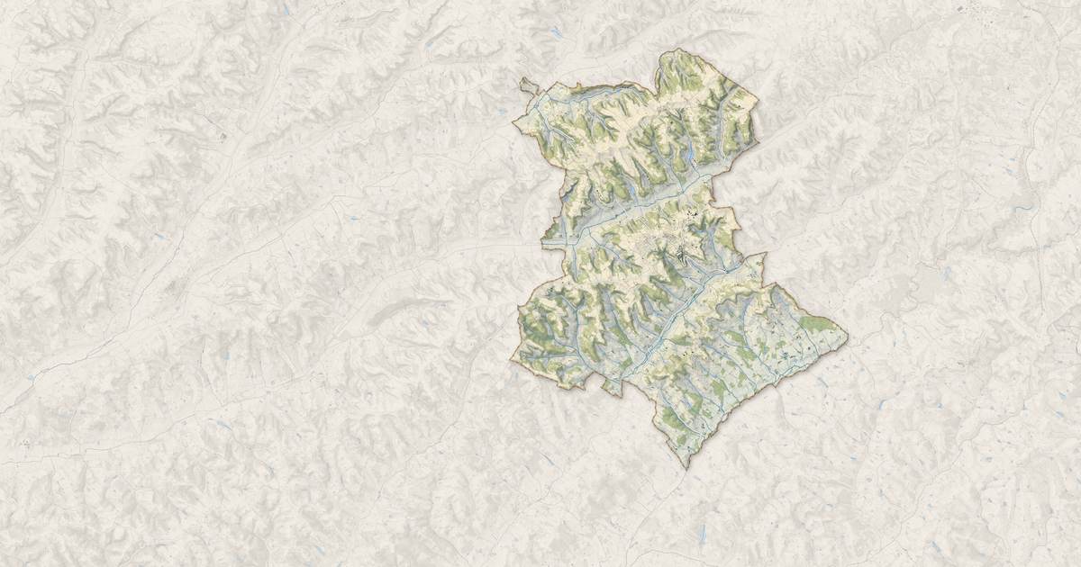 Portrait cartographique de Castelnau-Montratier : relief, eau, forêts, bâti et voies, calculés à partir des données de l'IGN