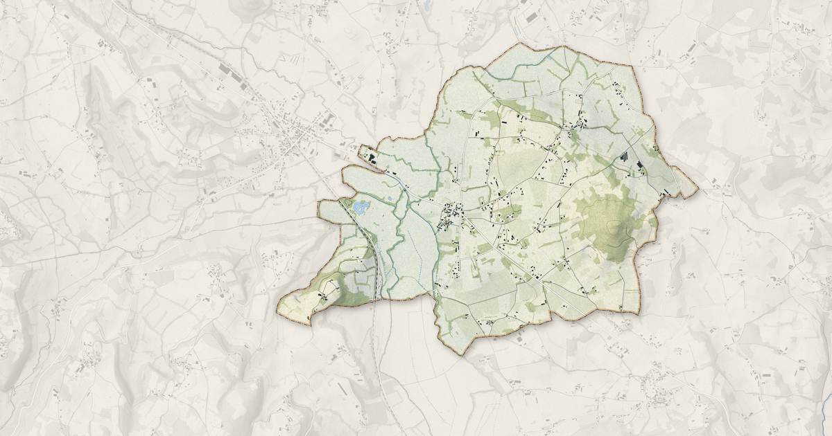 Portrait cartographique de Condat : relief, eau, forêts, bâti et voies, calculés à partir des données de l'IGN