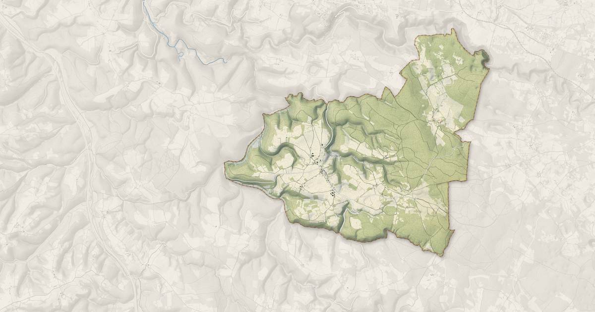Portrait cartographique de Couzou : relief, eau, forêts, bâti et voies, calculés à partir des données de l'IGN